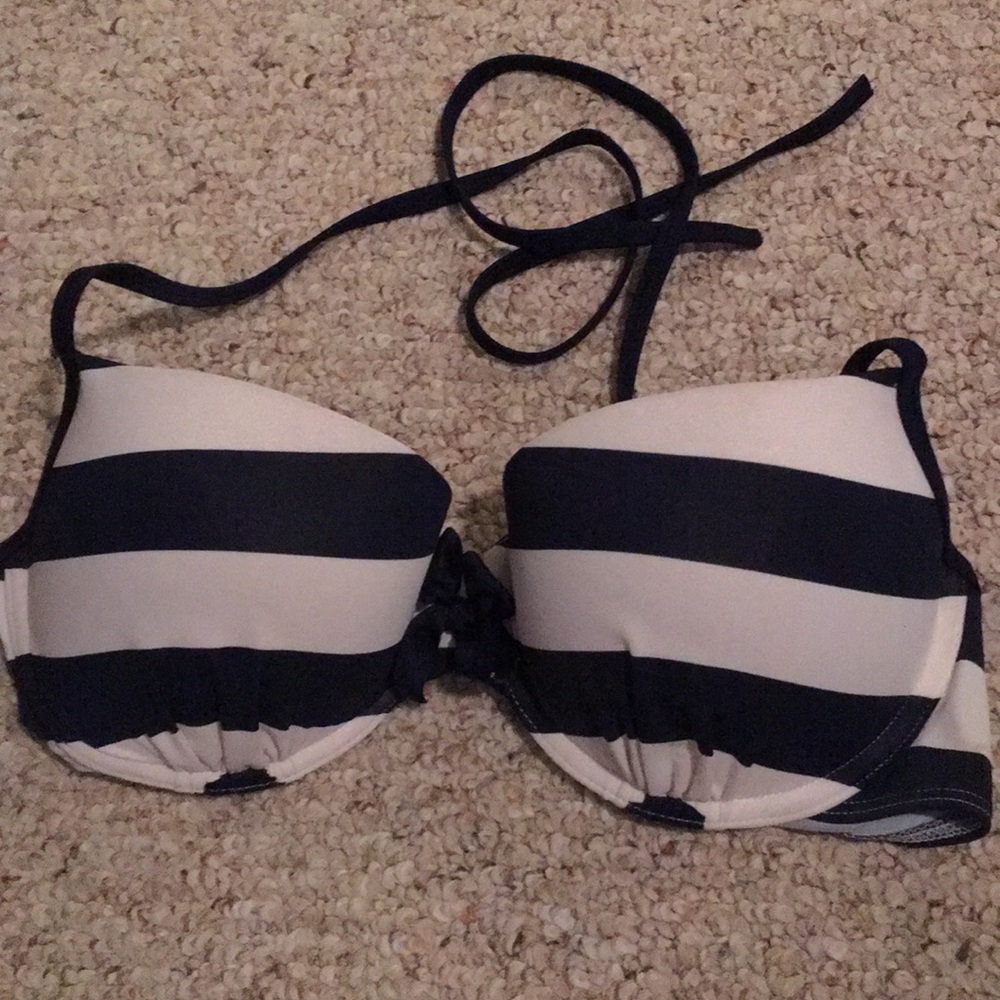 Gilly Hicks Swim Top